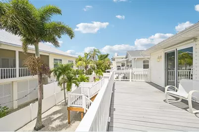 262 S Harbor Drive, Holmes Beach, FL 34217 - Photo 34