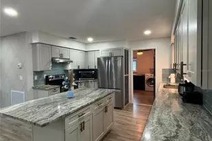 2802 22nd Ave W, Bradenton, FL 34205 - Photo 6