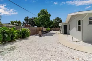5723 26th St W, Bradenton, FL 34207 - Photo 12
