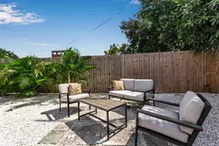 5723 26th St W, Bradenton, FL 34207 - Photo 10