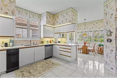 7726 Calle Facil, Sarasota, FL 34238 - Photo 6