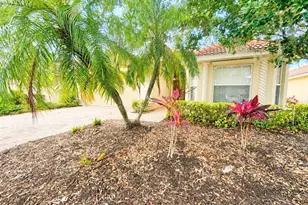 204 River Enclave Ct, Bradenton, FL 34212 - Photo 2