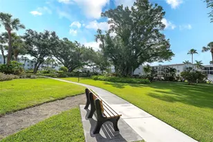 2449 Flamingo Blvd, Bradenton, FL 34207 - Photo 18