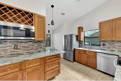 5015 Barrington Circle #201, Sarasota, FL 34234 - Photo 4