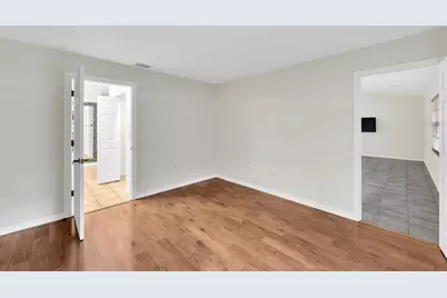 5015 Barrington Circle #201, Sarasota, FL 34234 - Photo 24