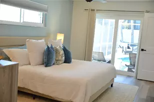 726 Birdsong Ln, Sarasota, FL 34242 - Photo 22