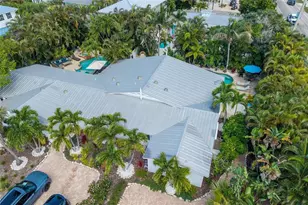 324 64th St, Holmes Beach, FL 34217 - Photo 36