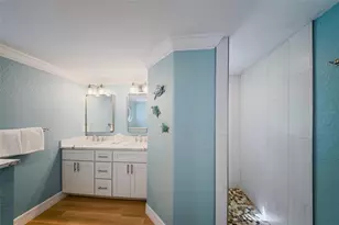 324 64th St, Holmes Beach, FL 34217 - Photo 20