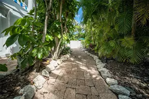 324 64th St, Holmes Beach, FL 34217 - Photo 6