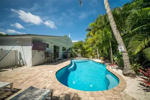 324 64th St, Holmes Beach, FL 34217 - Photo 32