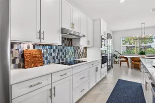 12529 Galapagos Ct, Venice, FL 34293 - Photo 10