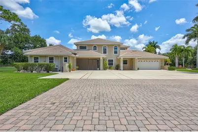 1045 Fox Creek Drive, Sarasota, FL 34240 - Photo 8