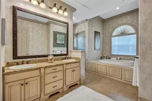 1045 Fox Creek Dr, Sarasota, FL 34240 - Photo 32