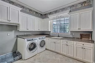 1045 Fox Creek Dr, Sarasota, FL 34240 - Photo 58