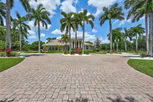 1045 Fox Creek Dr, Sarasota, FL 34240 - Photo 8