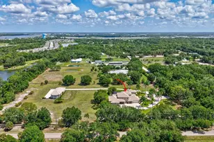 1045 Fox Creek Dr, Sarasota, FL 34240 - Photo 10