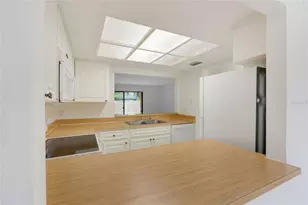 926 Sunridge Dr, Sarasota, FL 34234 - Photo 8