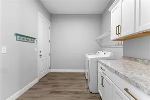 4645 Antrim Dr, Sarasota, FL 34240 - Photo 24