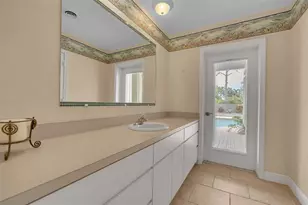 609 La Guna Dr, Venice, FL 34285 - Photo 40