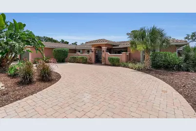 609 Laguna Drive, Venice, FL 34285 - Photo 2
