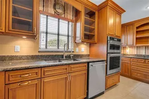 609 La Guna Dr, Venice, FL 34285 - Photo 16
