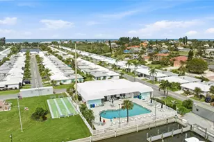 602 Spanish Dr S, Longboat Key, FL 34228 - Photo 34