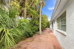 602 Spanish Dr S, Longboat Key, FL 34228 - Photo 28