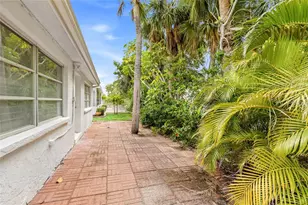 602 Spanish Dr S, Longboat Key, FL 34228 - Photo 26