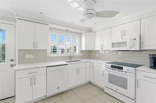 602 Spanish Dr S, Longboat Key, FL 34228 - Photo 8