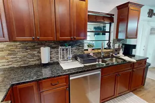 4926 Preston Way, Sarasota, FL 34232 - Photo 8