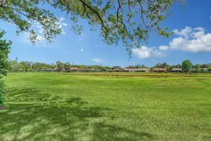 3978 Chatsworth Greene, Sarasota, FL 34235 - Photo 14