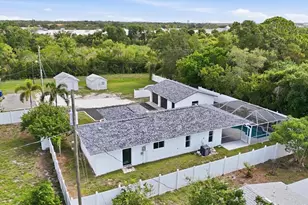 201 Honore Ave, Sarasota, FL 34232 - Photo 52