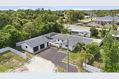 201 Honore Avenue, Sarasota, FL 34232 - Photo 2