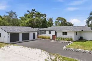 201 Honore Ave, Sarasota, FL 34232 - Photo 2