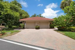 4820 Kestral Park Cir, Sarasota, FL 34231 - Photo 2