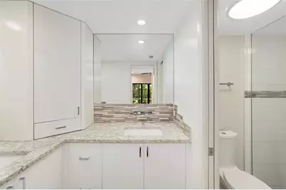 4820 Kestral Park Circle #18, Sarasota, FL 34231 - Photo 40