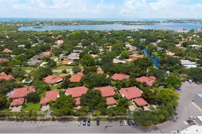 4820 Kestral Park Circle #18, Sarasota, FL 34231 - Photo 10