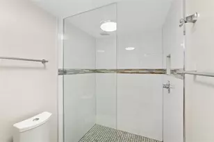 4820 Kestral Park Cir, Sarasota, FL 34231 - Photo 42