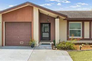 4105 43rd Ave W, Bradenton, FL 34205 - Photo 1
