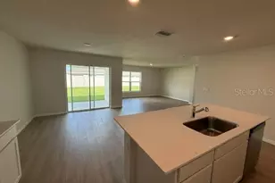 5731 Silver Moonlight Dr, Palmetto, FL 34221 - Photo 4