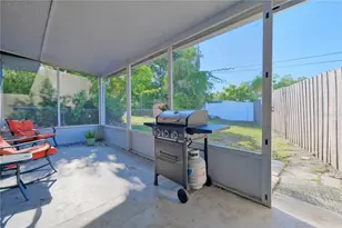 993 Gary St, Sarasota, FL 34234 - Photo 44