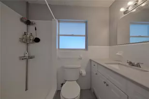 993 Gary St, Sarasota, FL 34234 - Photo 40