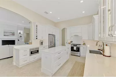 13987 Siena Loop, Bradenton, FL 34202 - Photo 10
