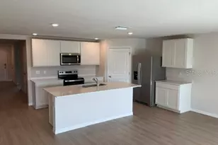 5806 Silver Moonlight Dr, Palmetto, FL 34221 - Photo 2