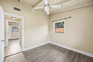 2715 Ingot Pl, Sarasota, FL 34235 - Photo 24