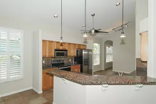 5453 New Covington Dr, Sarasota, FL 34233 - Photo 14
