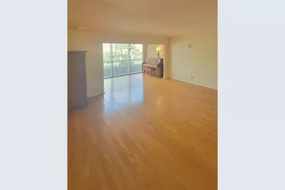 435 S Gulfstream Avenue #206, Sarasota, FL 34236 - Photo 12