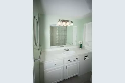 435 S Gulfstream Avenue #206, Sarasota, FL 34236 - Photo 24