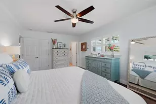 2561 Sunnyside St, Sarasota, FL 34239 - Photo 16