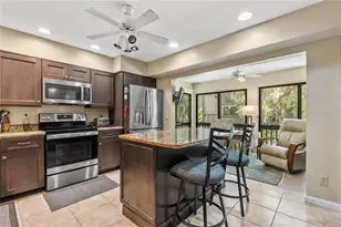 1475 Landings Cir, Sarasota, FL 34231 - Photo 8